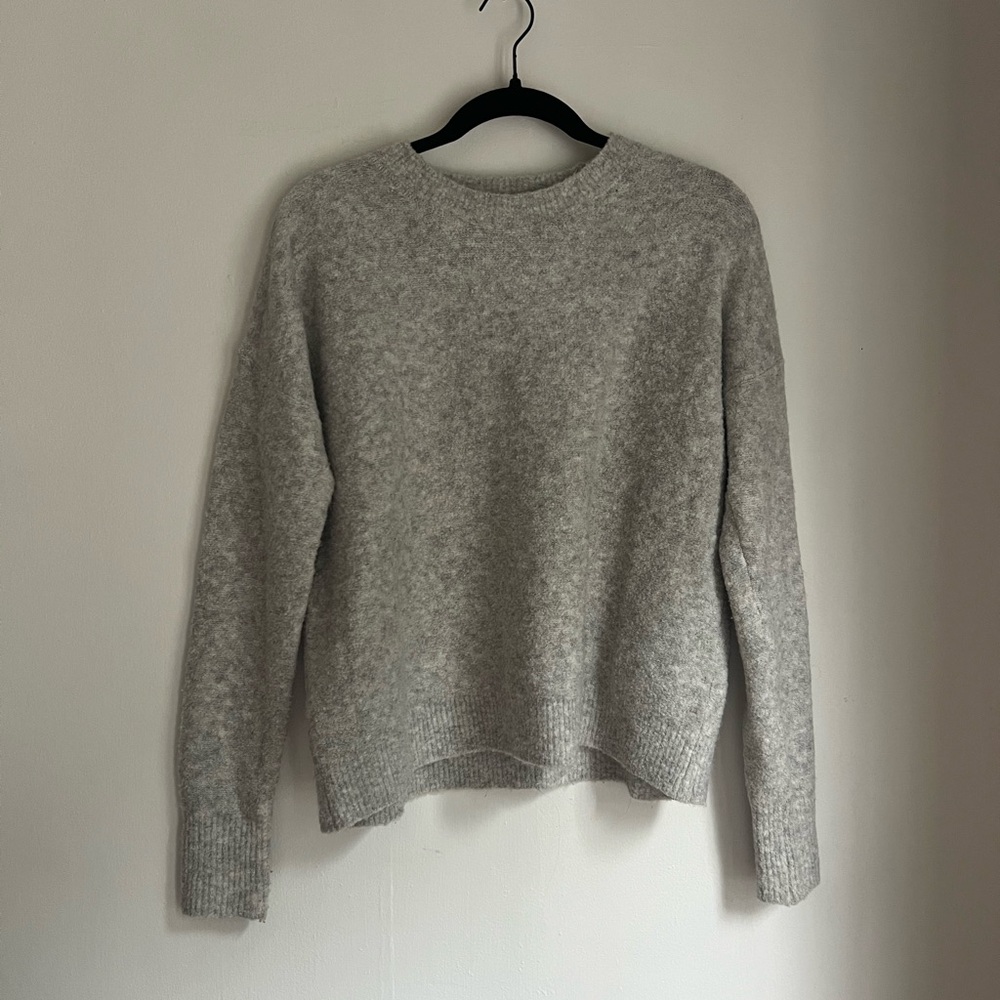 Banana Republic Gray Sweater xs